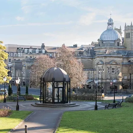 Quadrant Centre Of Free Parking Apartment Harrogate